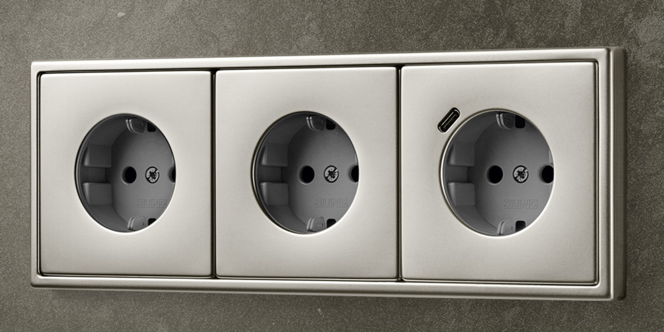 SCHUKO® Steckdosen mit USB bei Elektro- und Fernsehtechnik Heid in Neunkirchen am Brand