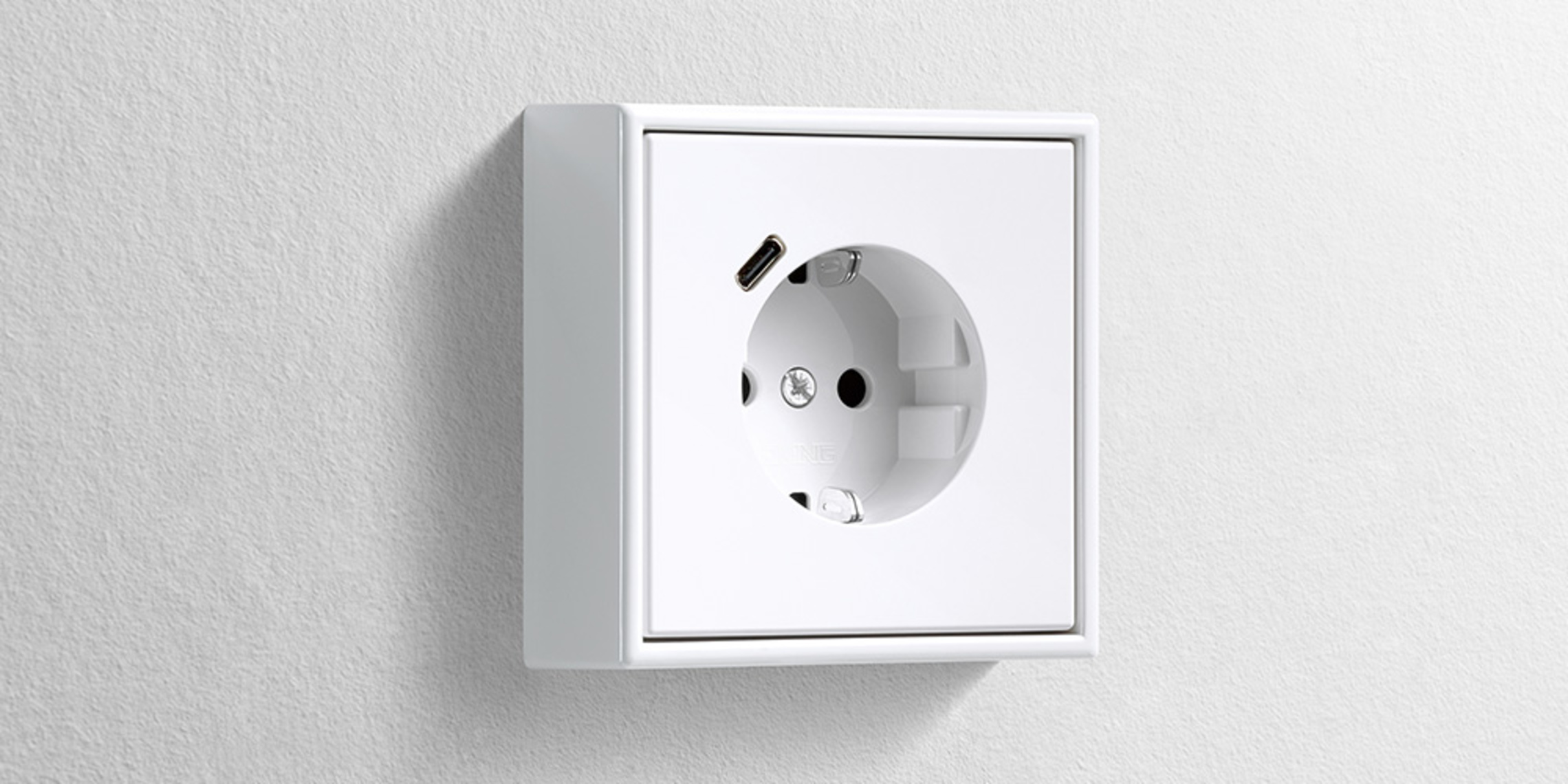 Erweiterter Anschlussraum für die Nachrüstung bei Elektro- und Fernsehtechnik Heid in Neunkirchen am Brand