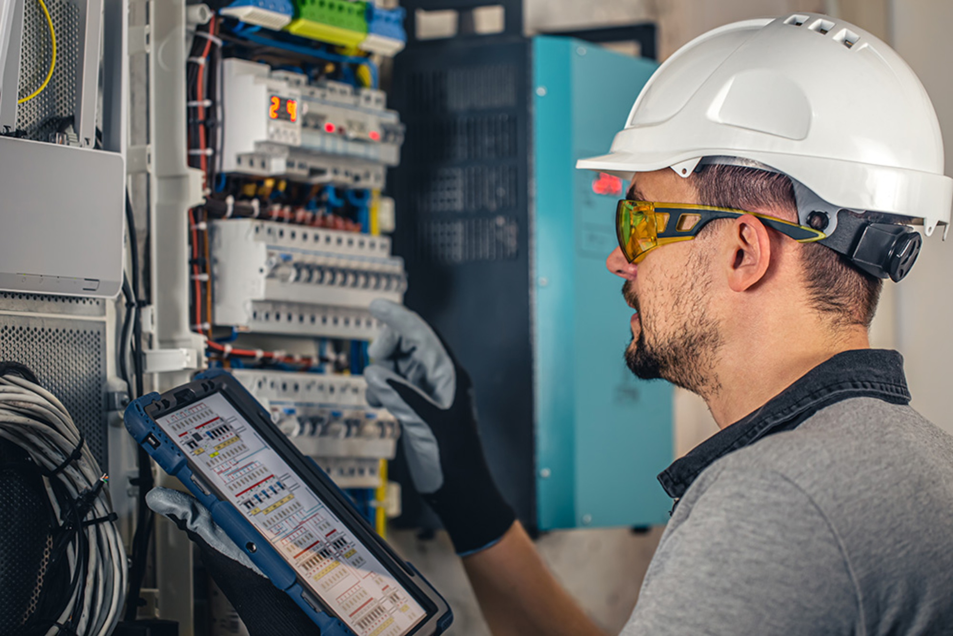 Industrie & Gewerbe bei Elektro- und Fernsehtechnik Heid in Neunkirchen am Brand