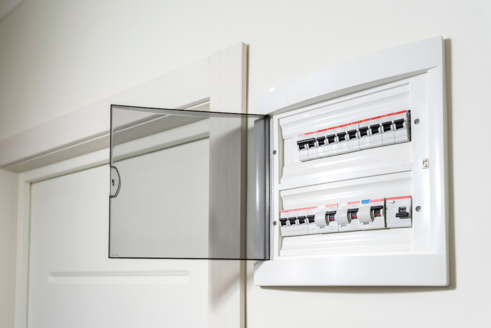 Über­spannungs­schutz bei Elektro- und Fernsehtechnik Heid in Neunkirchen am Brand